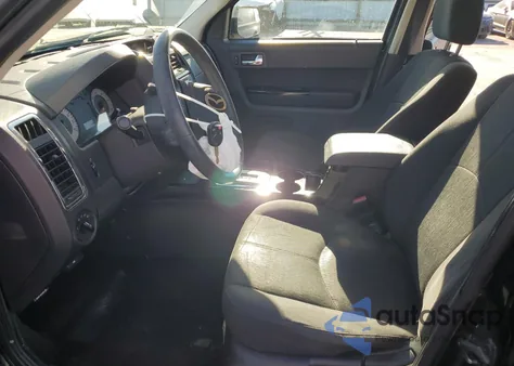 2010 Mazda Tribute I z USA, uszkodzony, nr VIN 4F2CY0C70AKM02556